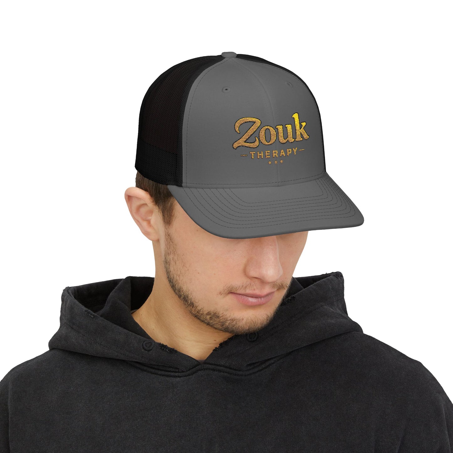 Casquette trucker Zouk Therapy — Casquette snapback avec inscription dorée pour les passionnés de danse