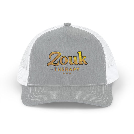 Casquette trucker Zouk Therapy — Casquette snapback avec inscription dorée pour les passionnés de danse