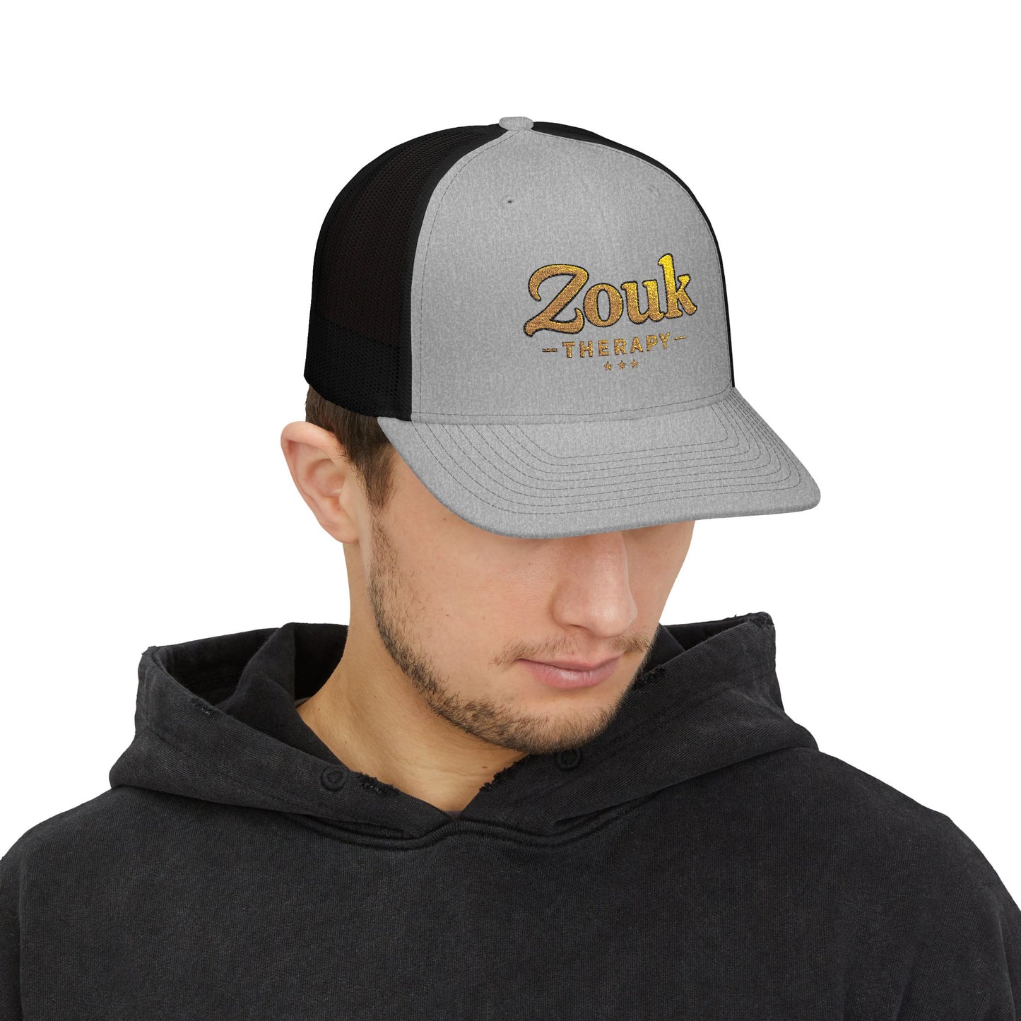 Casquette trucker Zouk Therapy — Casquette snapback avec inscription dorée pour les passionnés de danse